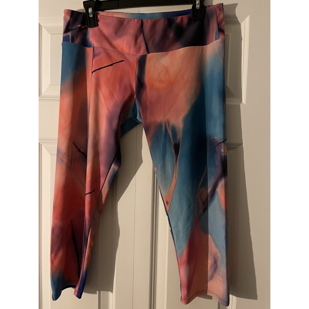 Onzie yoga capri Leggings Abstract Print blue pink purple Large